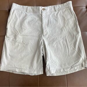 J. McLaughlin men’s shorts size 38